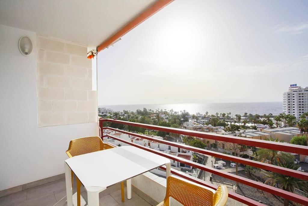 Roberta Apartment Playa De Las Americas Dış mekan fotoğraf